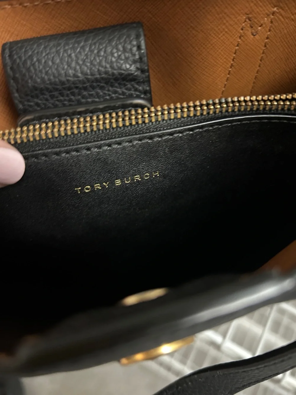 Tory Burch classic tory